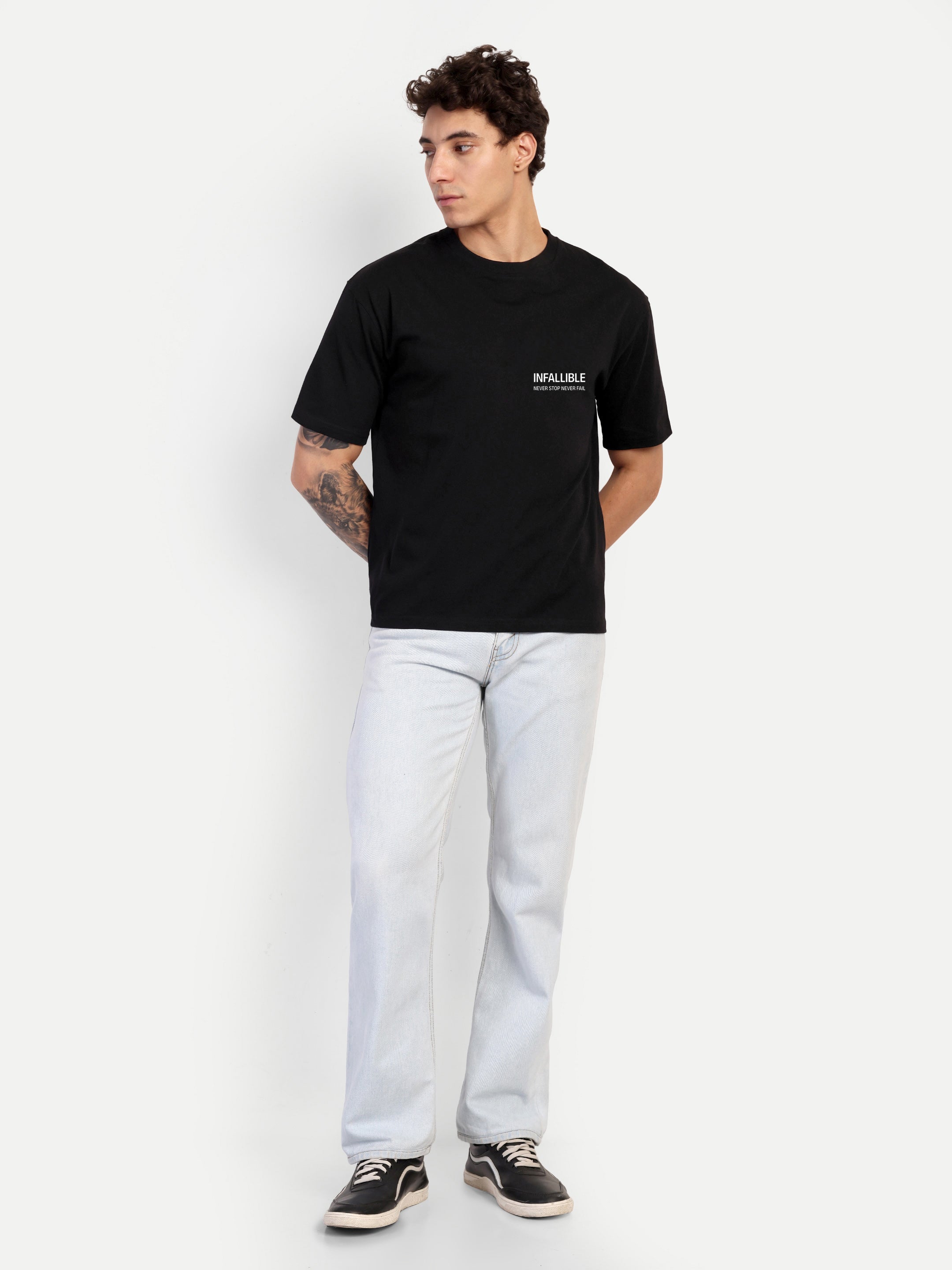 YOUTH BOXY TEE — BLACK