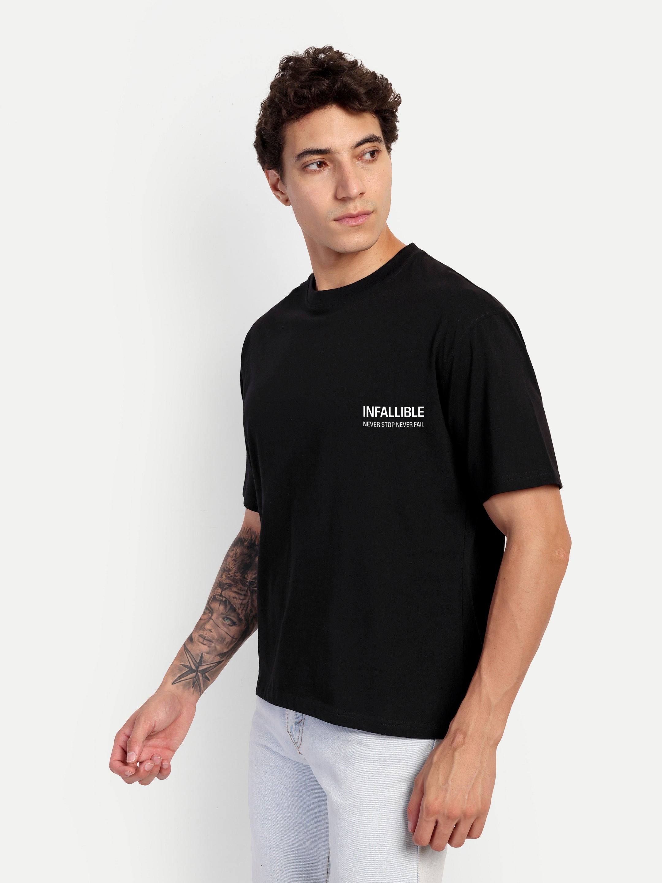 YOUTH BOXY TEE — BLACK